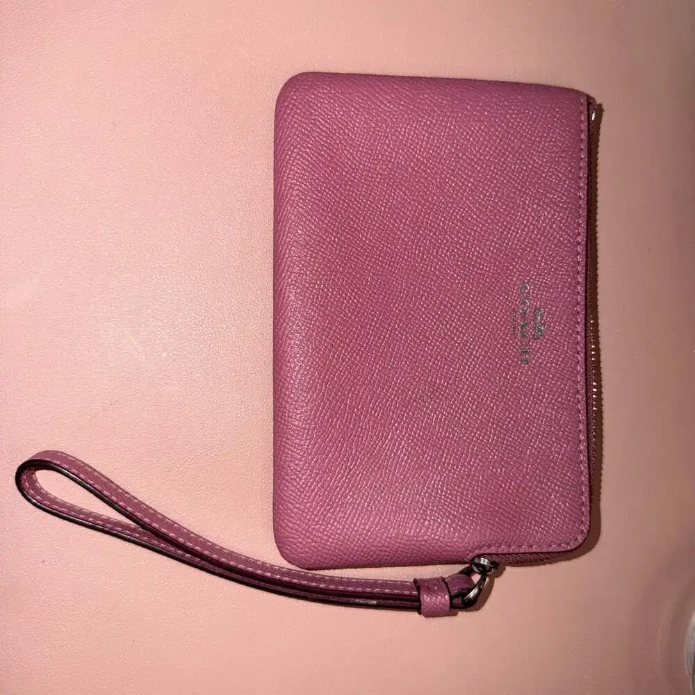 COACH Mauve Pink Crossgrain Leather Wristlet Wallet
